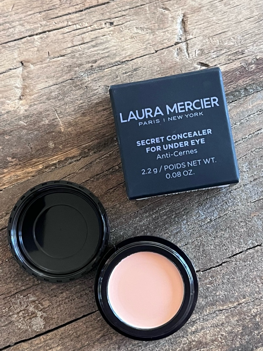 laura mercier Secret Concealer for Undereye - Shade 1 - New in Box never used